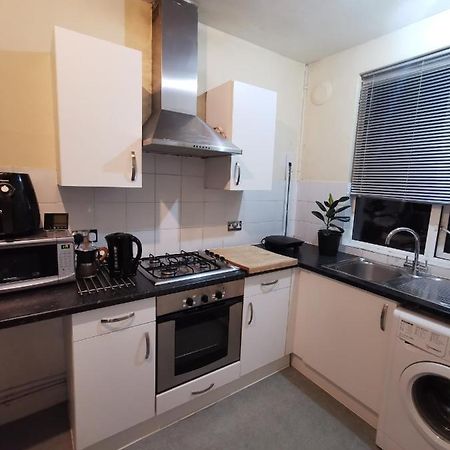 Neat Double Room Londra Dış mekan fotoğraf