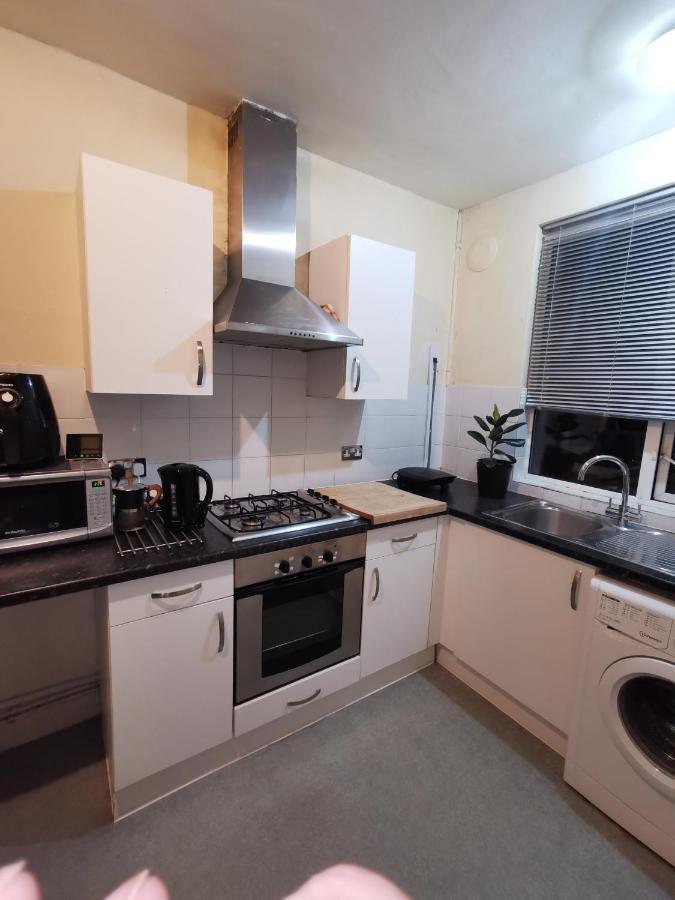 Neat Double Room Londra Dış mekan fotoğraf